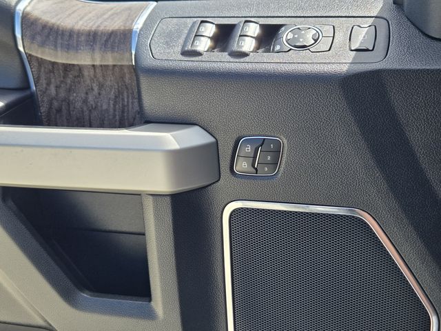 2019 Silver Spruce Ford Super Duty F-250 SRW Lariat 4X4 Truck