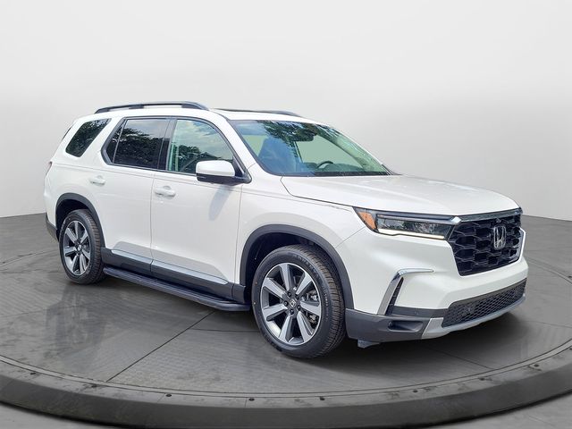 Platinum White Pearl 2025 Honda Pilot SUV / Crossover All-Wheel Drive Automatic