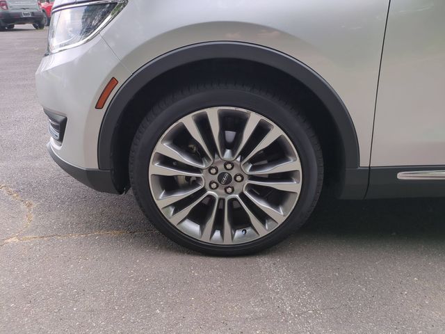Used 2016 Silver Lincoln Reserve image 10