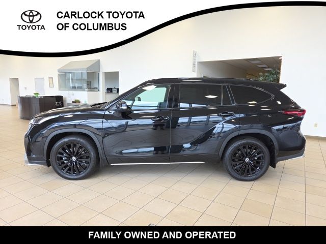 Midnight Black Metallic 2025 Toyota Highlander XSE AWD SUV / Crossover All-Wheel Drive 8-Speed Automatic