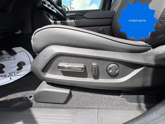 Used 2025 Honda Pilot SUV