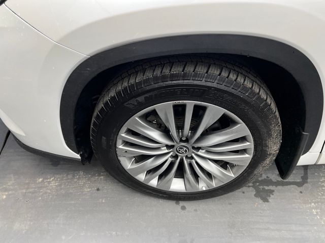 2021 Blizzard Pearl Toyota Highlander Platinum AWD SUV