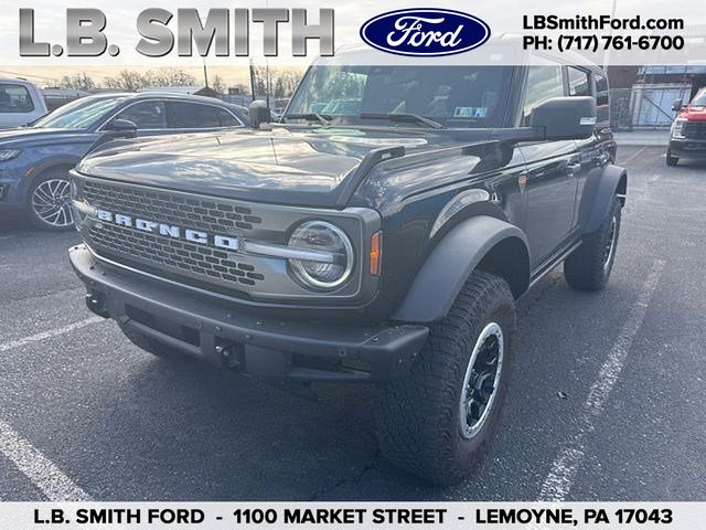 Shadow Black 2024 Ford Bronco Badlands 4-Door 4WD SUV / Crossover Four-Wheel Drive 7-Speed Manual