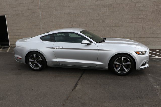 2015 Ford Mustang V6 7