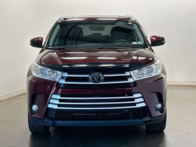 2019 Toyota Highlander XLE Red at Subaru and VW of Moon Township