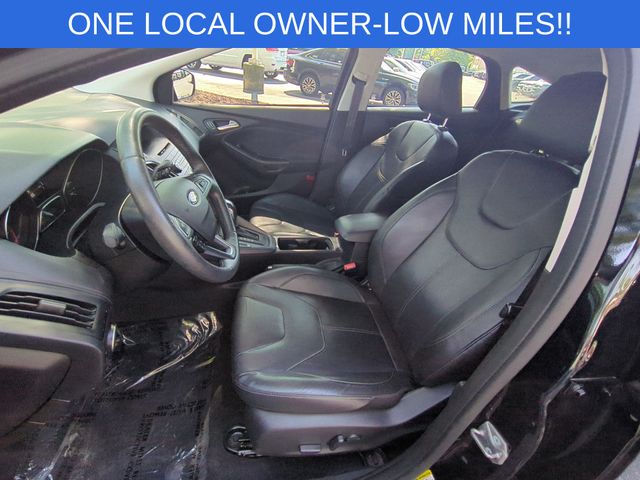 Used 2016 Black Ford SE image 16