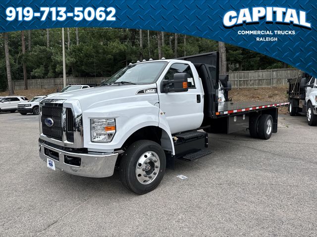 2025 Ford F-650 SuperCab photo 4