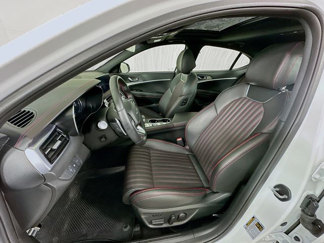 Thumbnail: 2025 Genesis G70 - 21