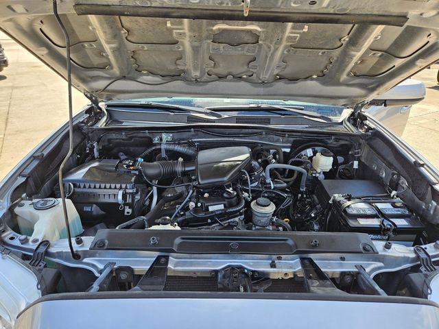 Certified Used 2019 Silver Toyota SR image 30