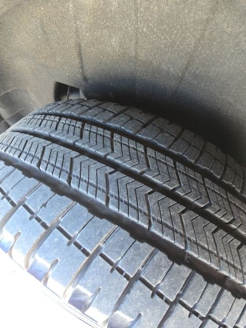 2024 Ford Expedition XLT:B02304