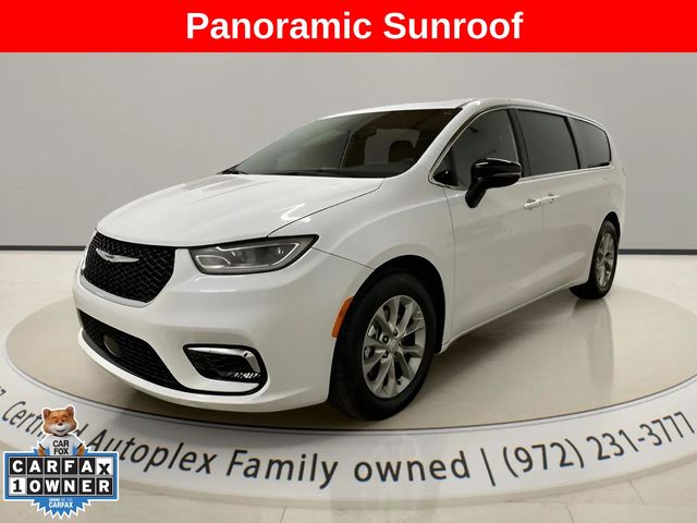 Bright White Clearcoat 2026 Chrysler Pacifica Minivan Front-Wheel Drive 9-Speed Automatic