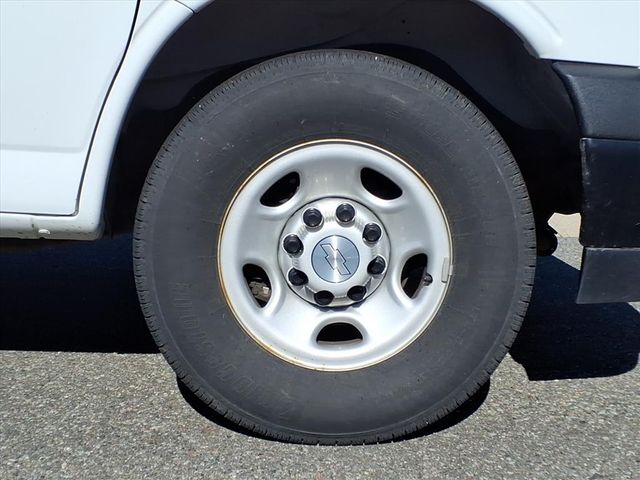 2020 Chevrolet Express 2500 - Image 10