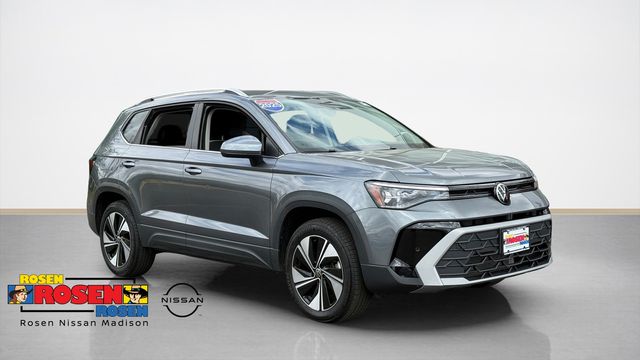 Gray 2025 Volkswagen Taos SE 4Motion SUV / Crossover All-Wheel Drive 8-Speed Automatic