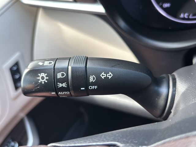 Used 2023 Toyota Sienna Van