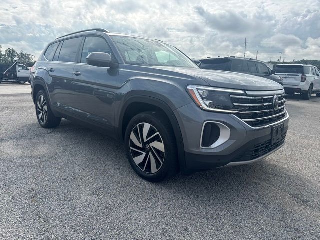 2025 Volkswagen Atlas 2.0T SE w/Technology:L168456A
