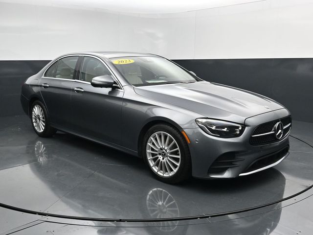 Used 2023  Mercedes-Benz E 350 image 2
