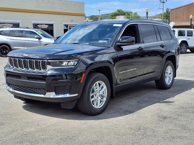 New 2025 Black Jeep Laredo image 3