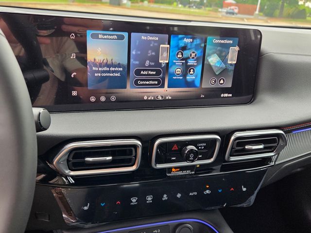 New 2026 White Nissan SR image 20