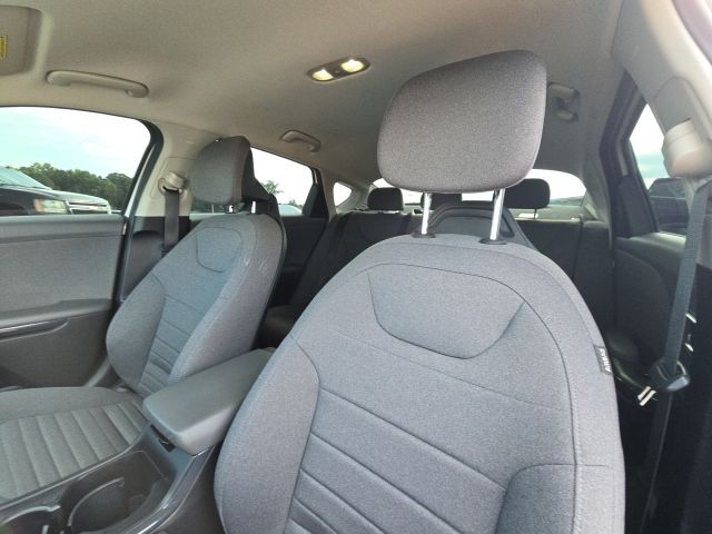 2025 Kia K4 EX:L44120B