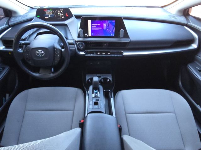 2024 Toyota Prius Limited:B01905