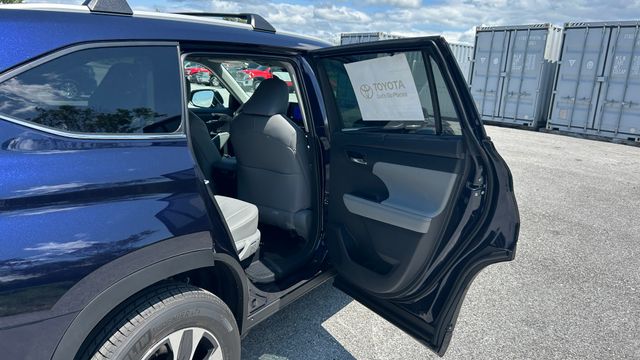 New 2026 Toyota Highlander SUV