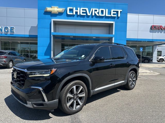 Crystal Black Pearl 2023 Honda Pilot Touring FWD SUV / Crossover Front-Wheel Drive Automatic
