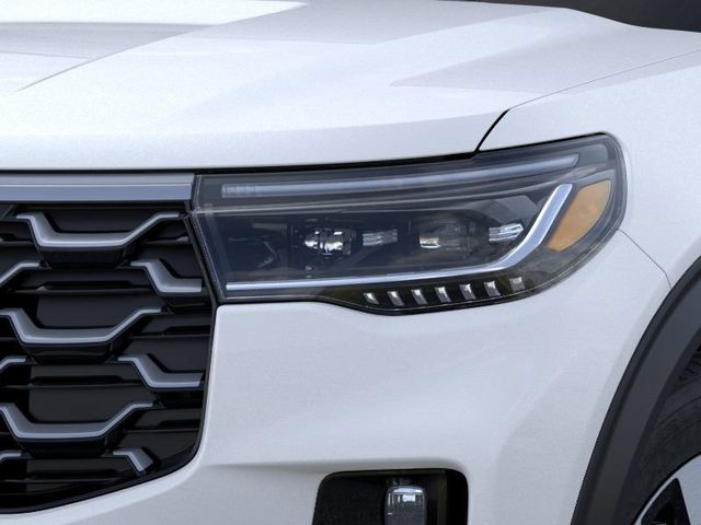 New 2026 Star White Metallic Tri-Coat Ford Platinum™ image 19