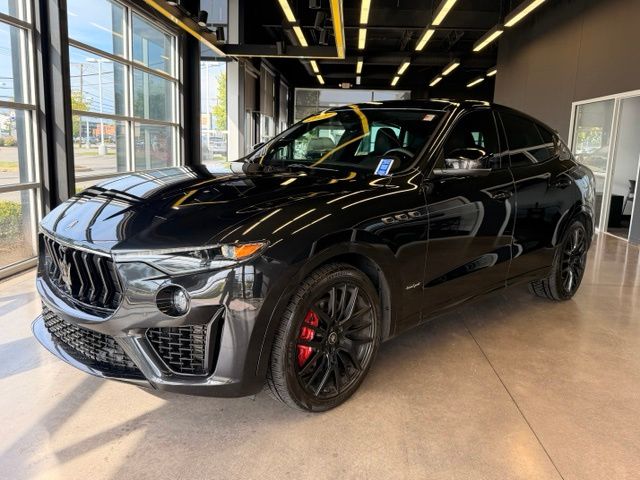 2021 Maserati Levante Negro SUV/Crossover Tracción en las cuatro ruedas 8 velocidades Automática