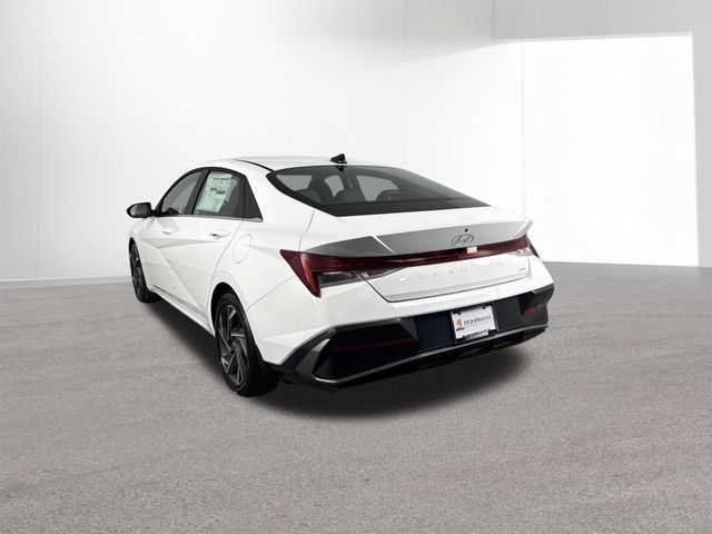 Used 2025 Hyundai Elantra Hybrid For Sale in Indianapolis, IN