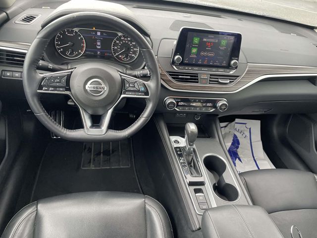 Used 2019 Blue Nissan 2.5 Platinum image 9
