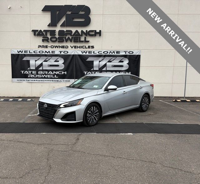 2023 Nissan Altima 2.5 SV FWD