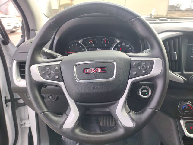 2022 GMC Terrain SLT photo