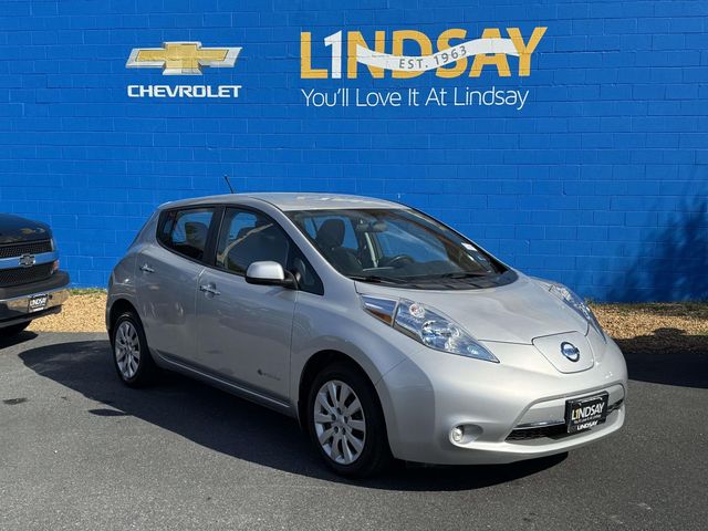 Brilliant Silver Metallic 2013 Nissan LEAF S Hatchback Front-Wheel Drive Automatic