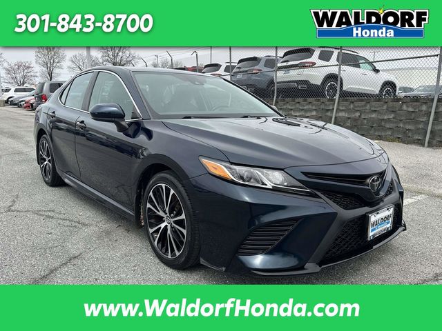 2019 Toyota Camry SE FWD