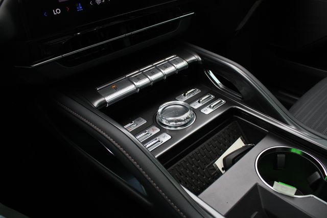 New 2026 White Lincoln Reserve image 18