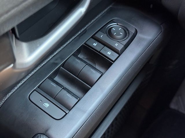 2025 Toyota Tacoma TRD Off Road - Photo 11