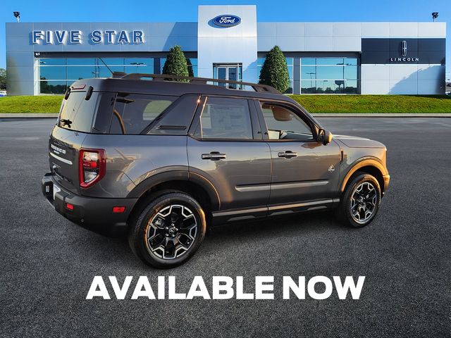 New 2025 Gray Ford Outer Banks image 8