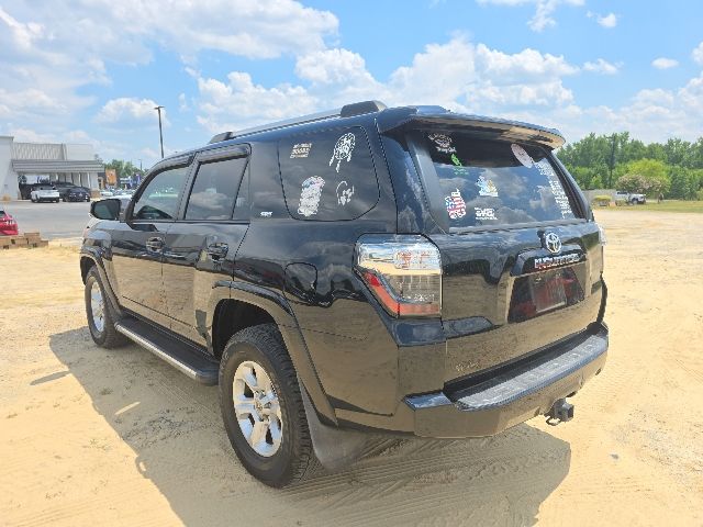 Used 2020 Midnight Black Metallic Toyota SR5 image 4