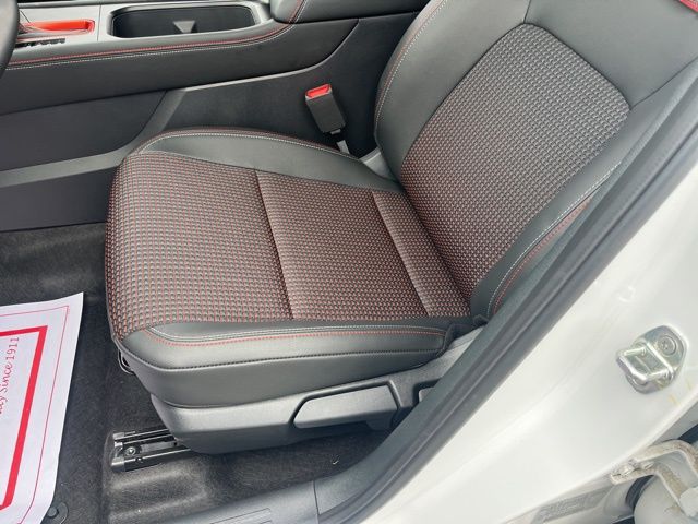 New 2025 White Nissan SR image 7