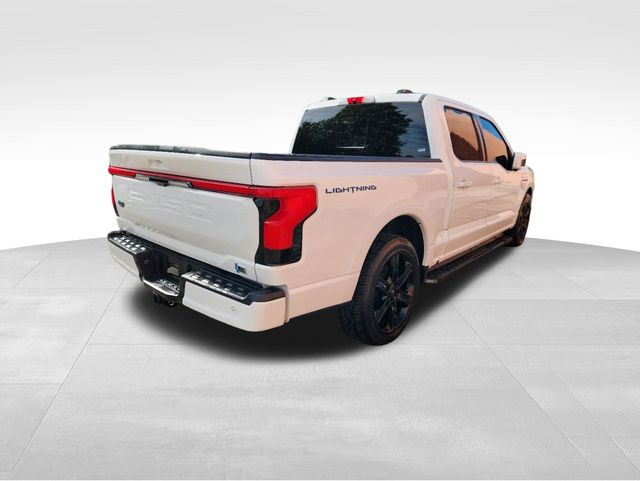 2022 Ford F-150 Lightning Lariat 5