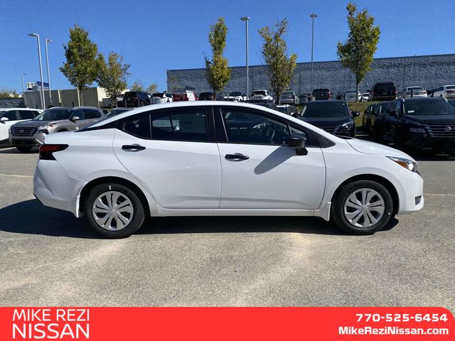 2024 Nissan Versa 1.6 S 2