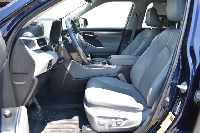 Used 2022 Toyota Highlander SUV
