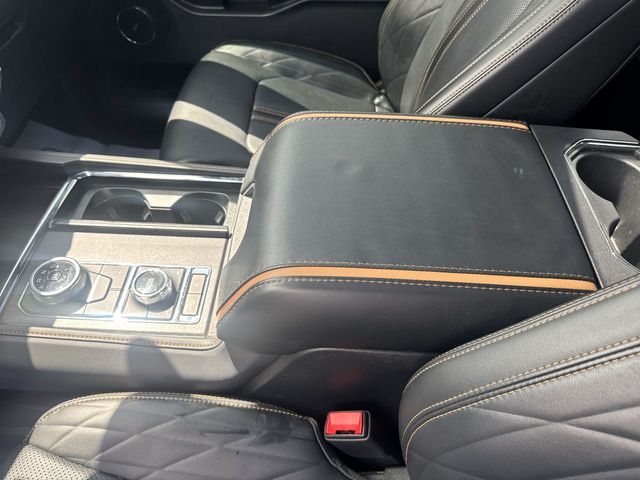 Used 2024 Ford Expedition SUV