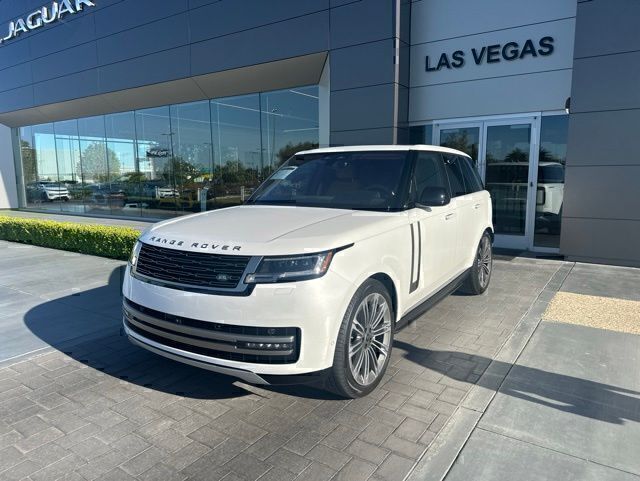 Fuji White 2023 Land Rover Range Rover P400 SE AWD SUV / Crossover All-Wheel Drive 8-Speed Automatic