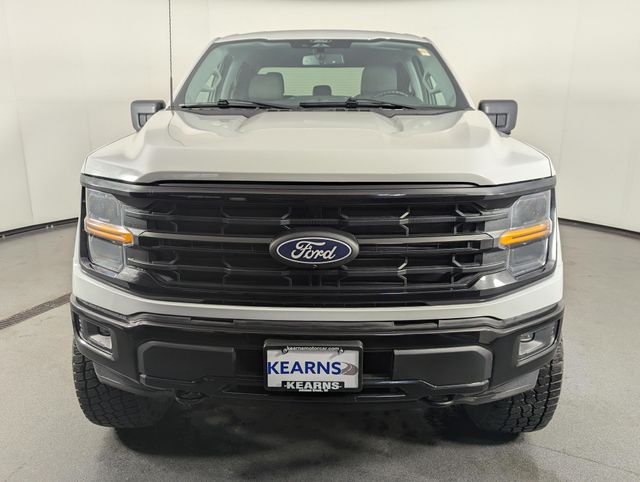 View vehicle photo 3