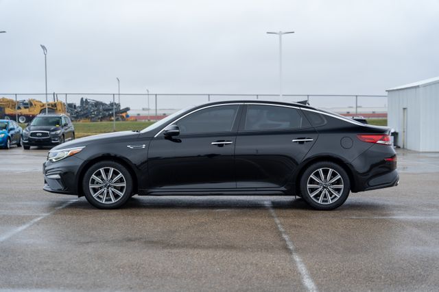 2020 Kia Optima EX 4