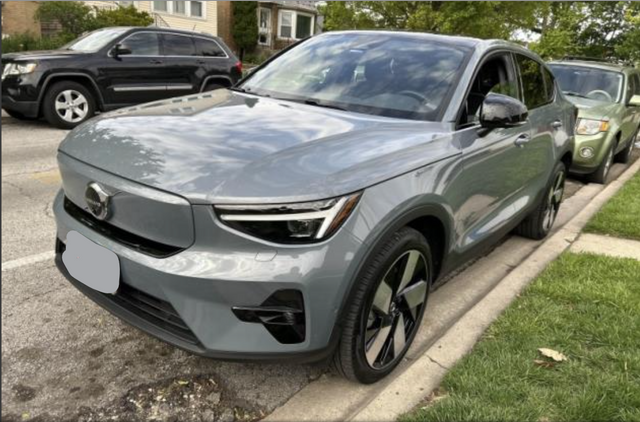 2023 Volvo C40