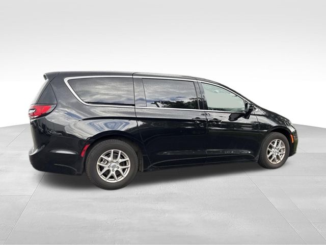 2024 Chrysler Pacifica Touring L Black at Matthews Motors of Wilmington