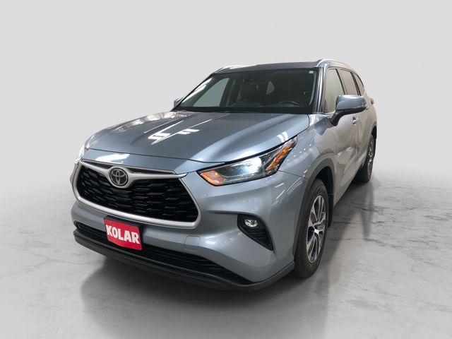 Moon Dust 2021 Toyota Highlander SUV / Crossover All-Wheel Drive 8-Speed Automatic