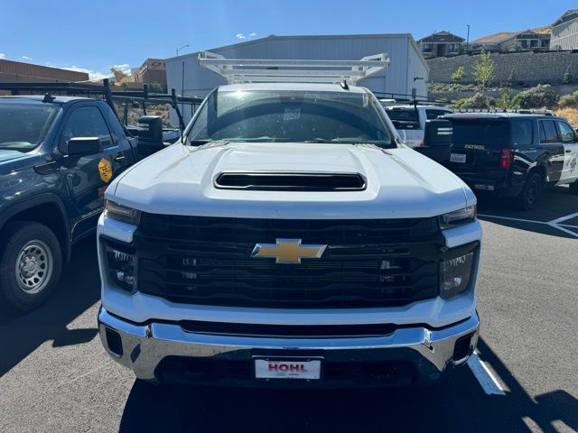 2024 Chevrolet Silverado 3500HD Work Truck 2